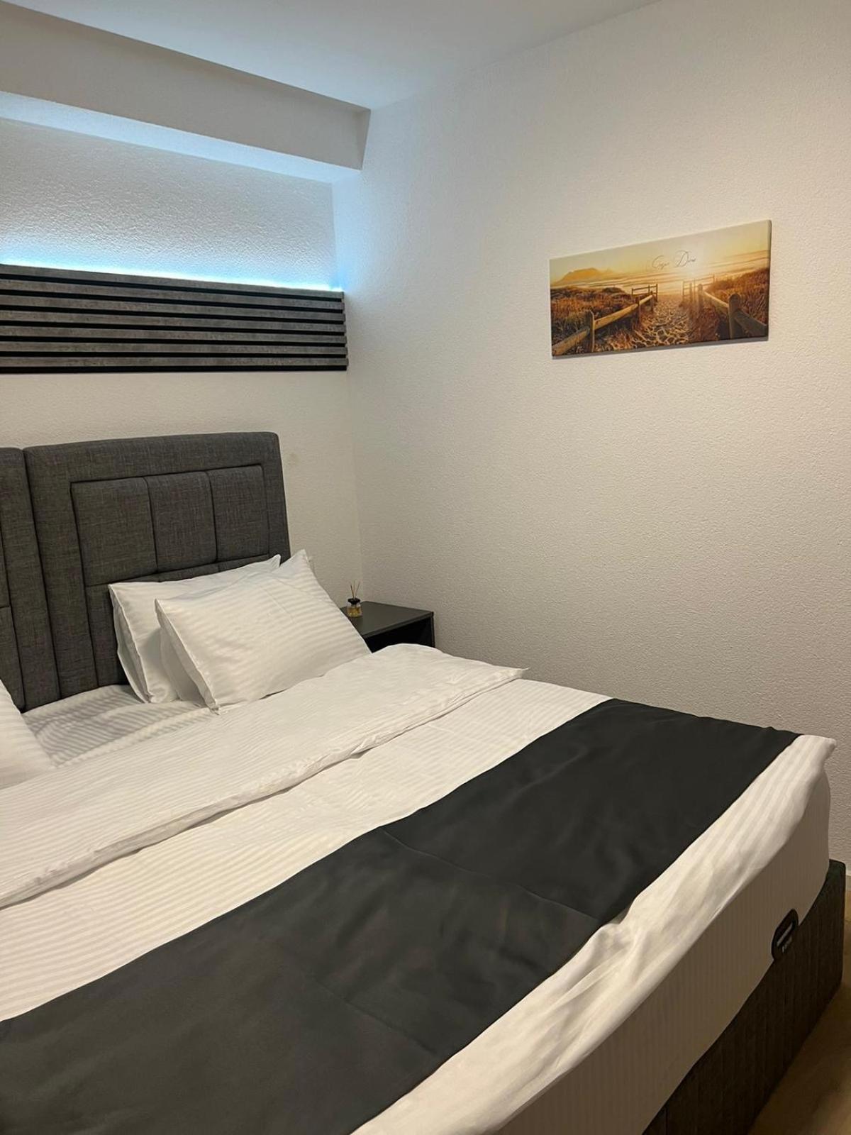 Dido Diamond Hotel Dietzenbach Buitenkant foto