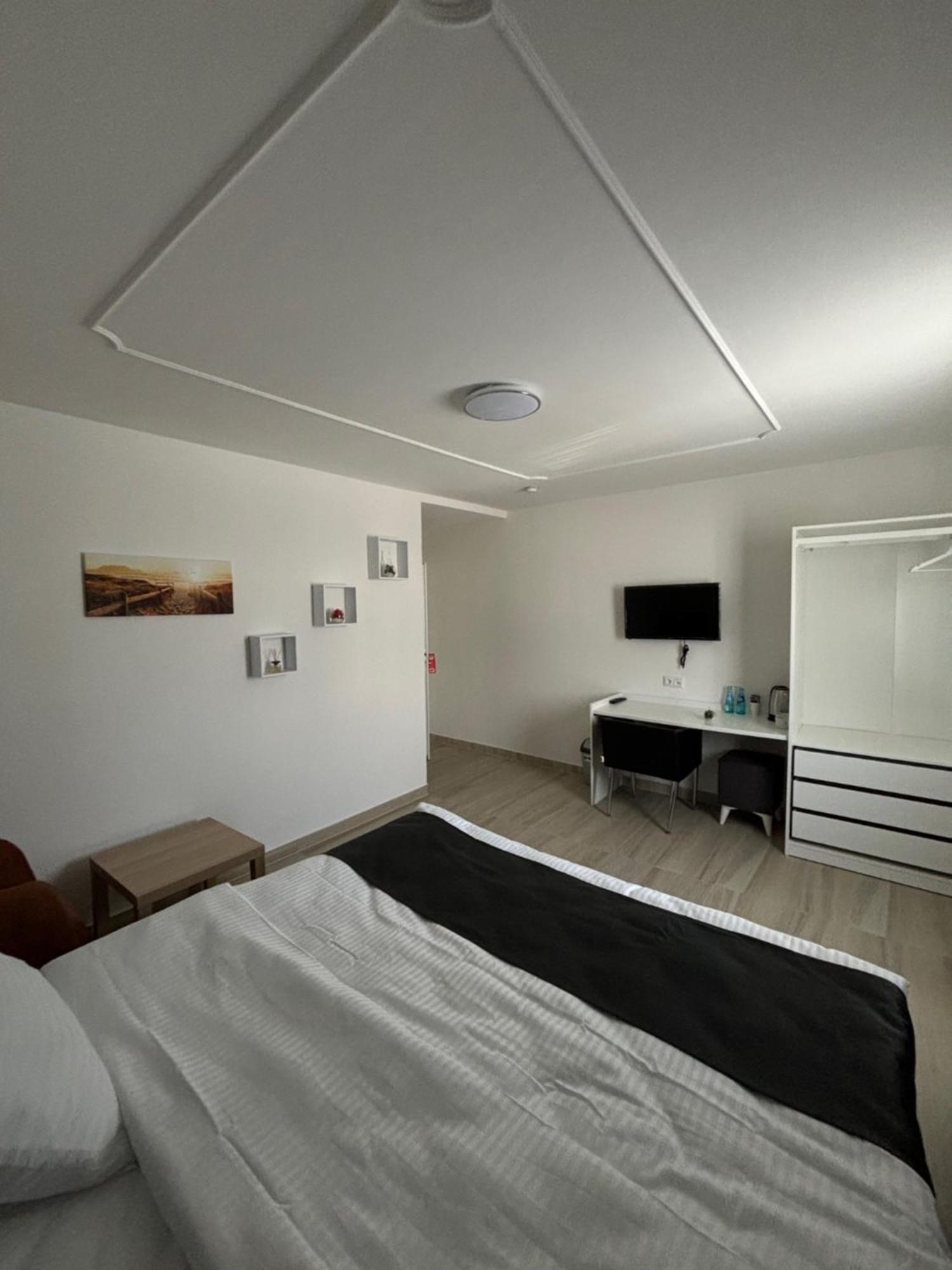 Dido Diamond Hotel Dietzenbach Buitenkant foto
