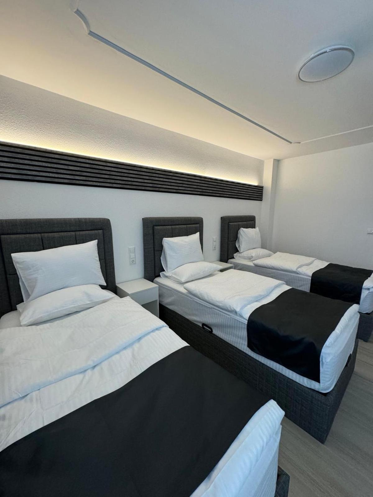 Dido Diamond Hotel Dietzenbach Buitenkant foto